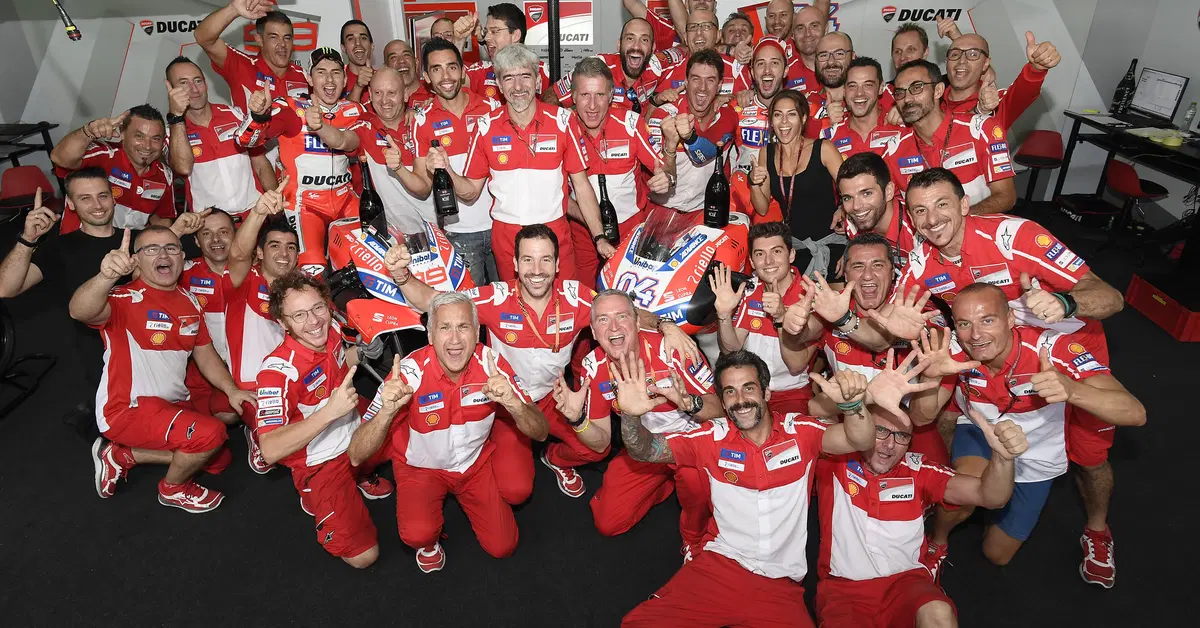 MotoGP 2017. Lorenzo: "Ho provato a vincere". Dall'Igna: "Scelte dolorose ma vanno fatte"