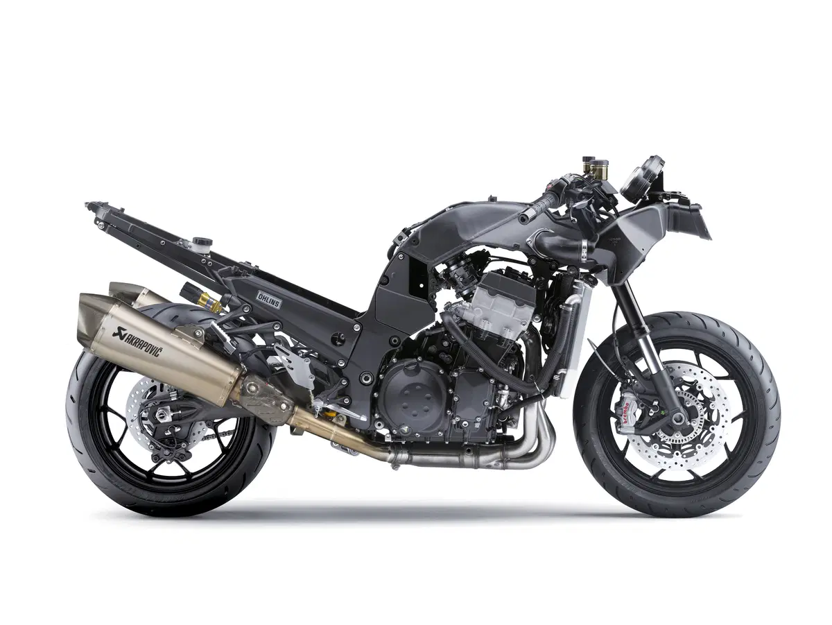 Kawasaki ZZR 1400 2016 (14)
