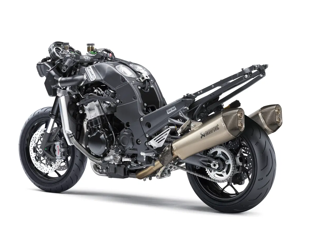 Kawasaki ZZR 1400 2016 (17)