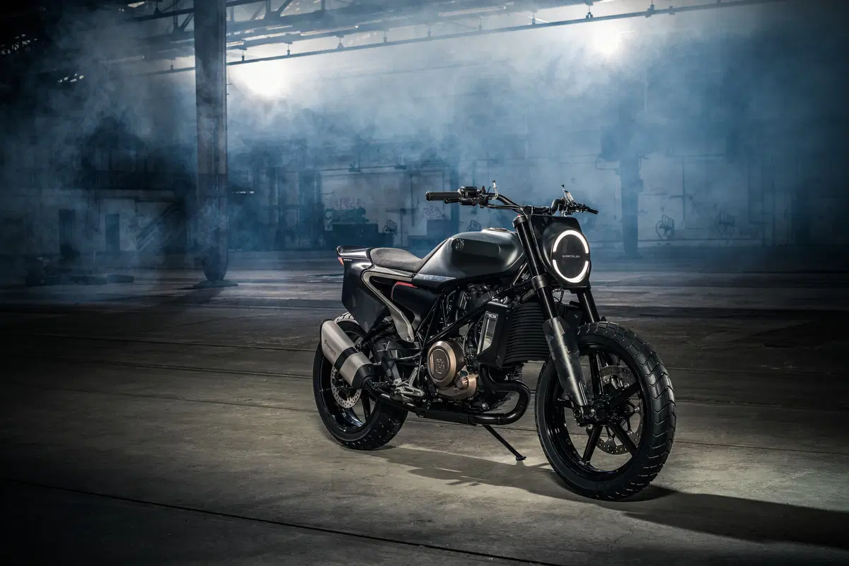 EICMA 2017: Husqvarna Svartpilen 701, foto e dati (7)