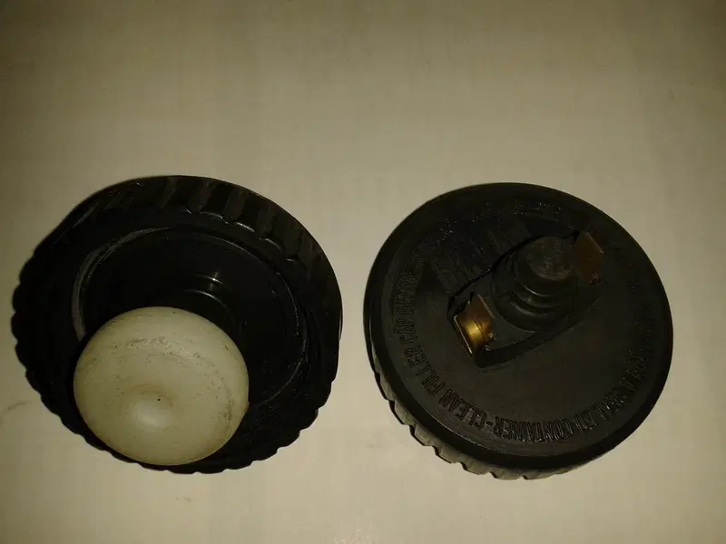 COPERCHIO POMPA FRENO POS Brembo