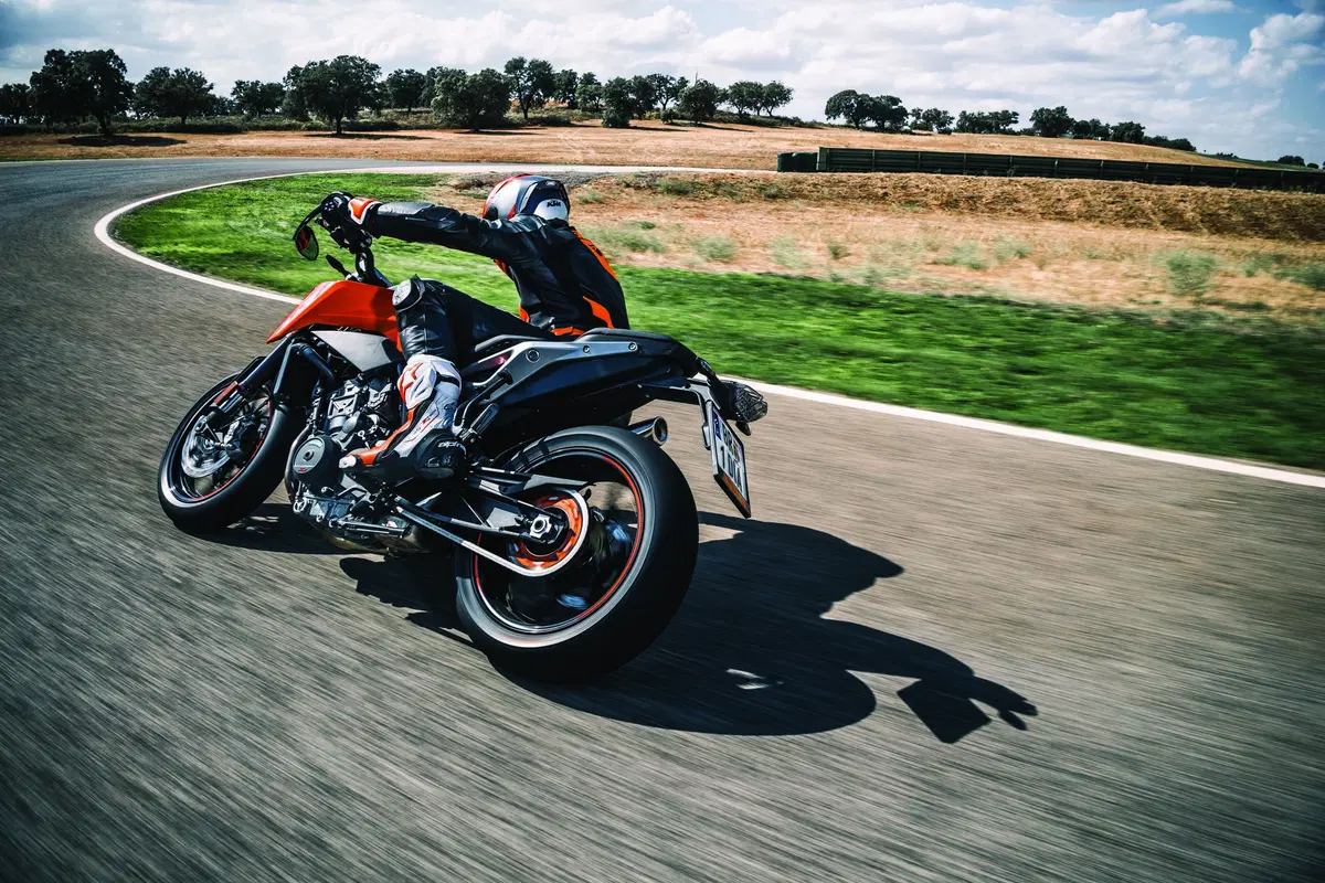 EICMA 2017: KTM Duke 790, foto e dati (13)
