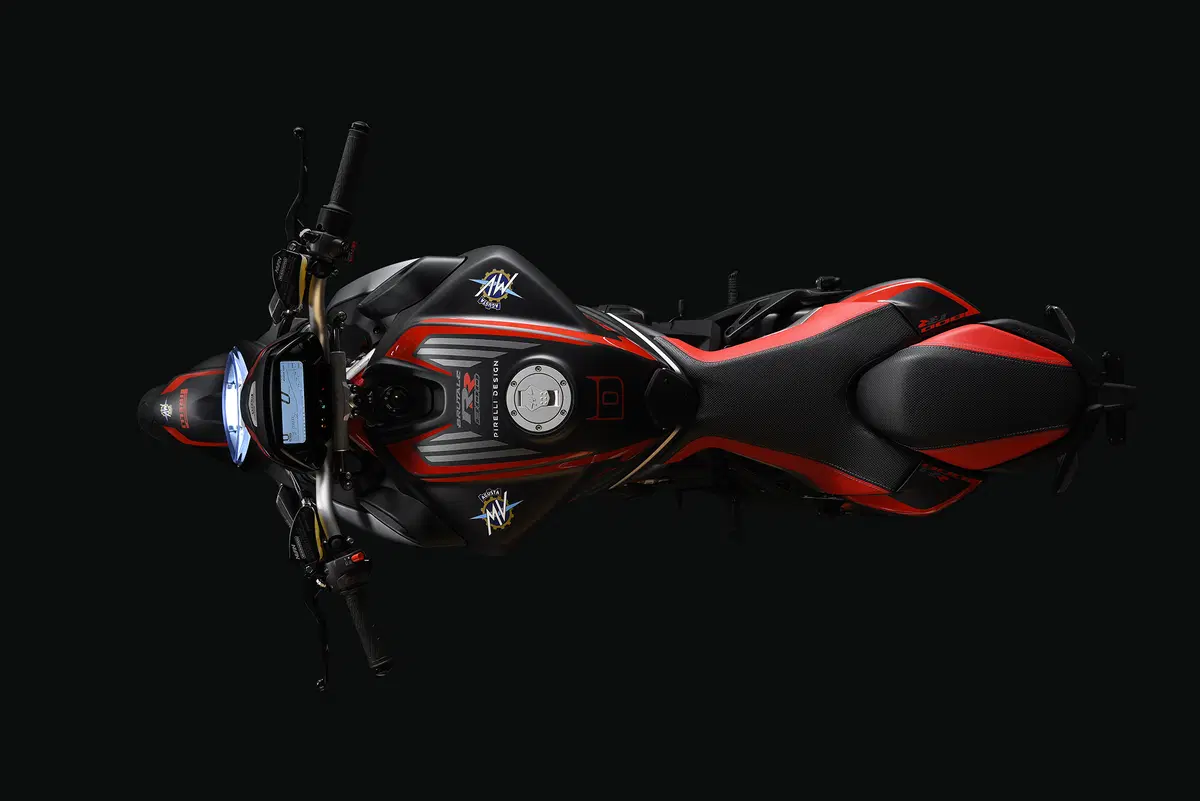 Tre moto speciali da MV Agusta: F3 675 e 800 RC, Brutale 800 RR Pirelli (22)