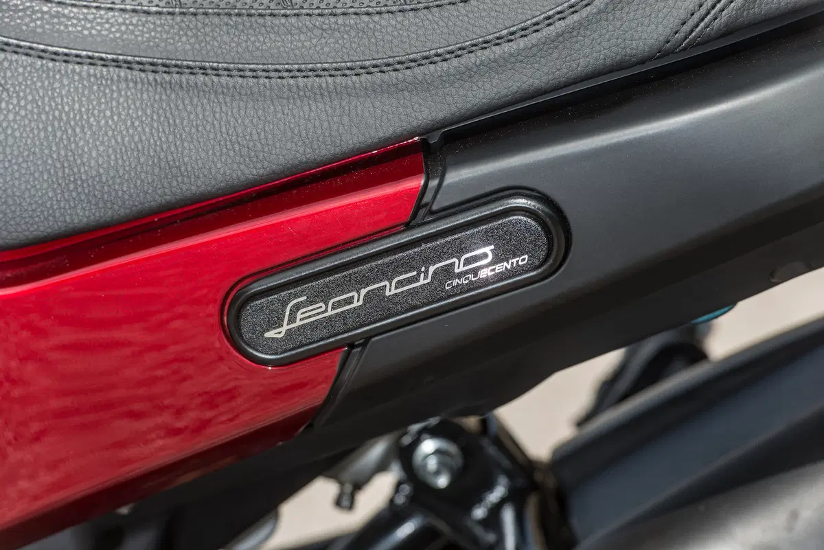 Benelli Leoncino 500 (8)