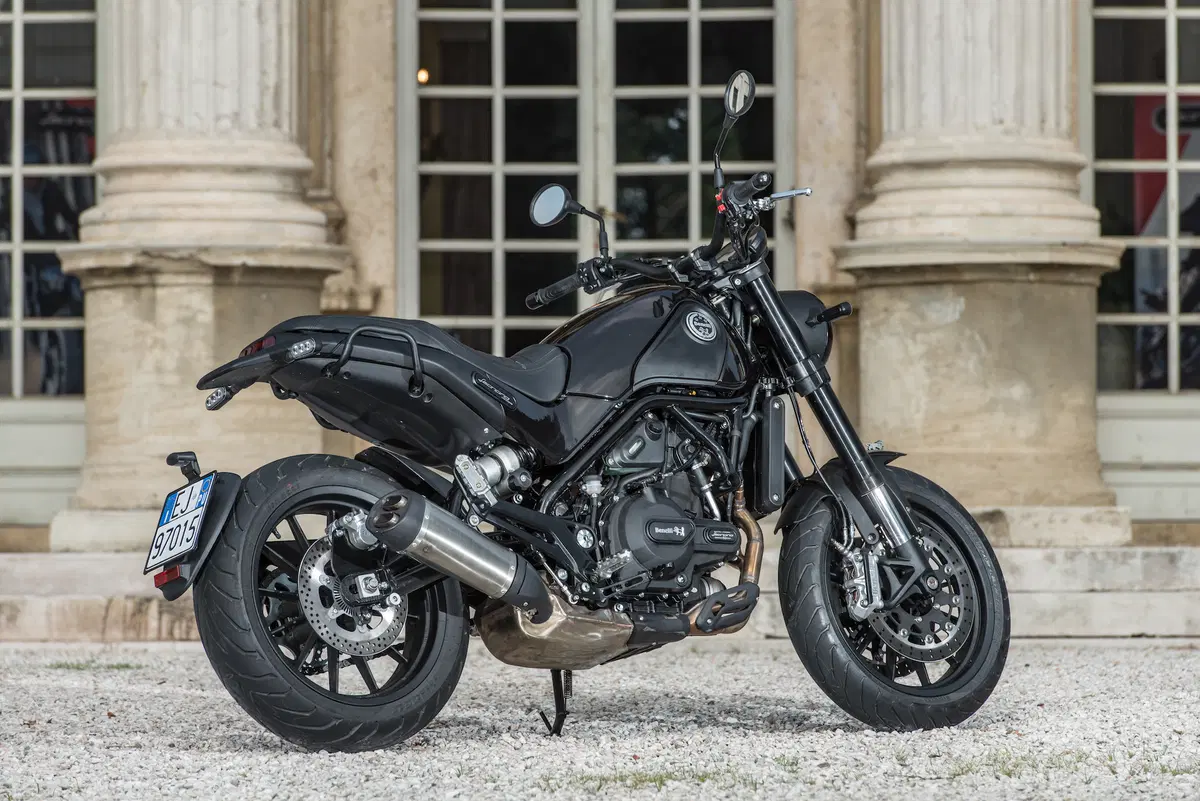 Benelli Leoncino 500 (15)