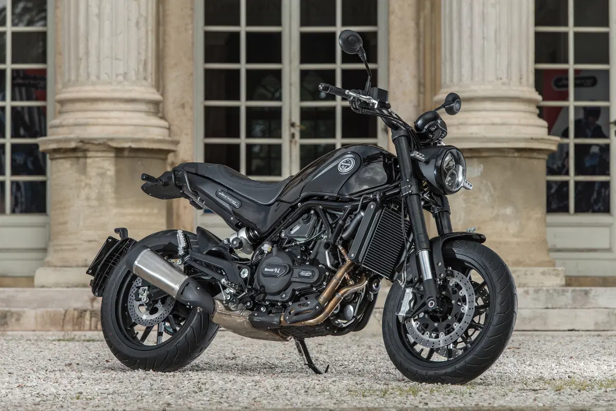 Benelli Leoncino 500 (17)