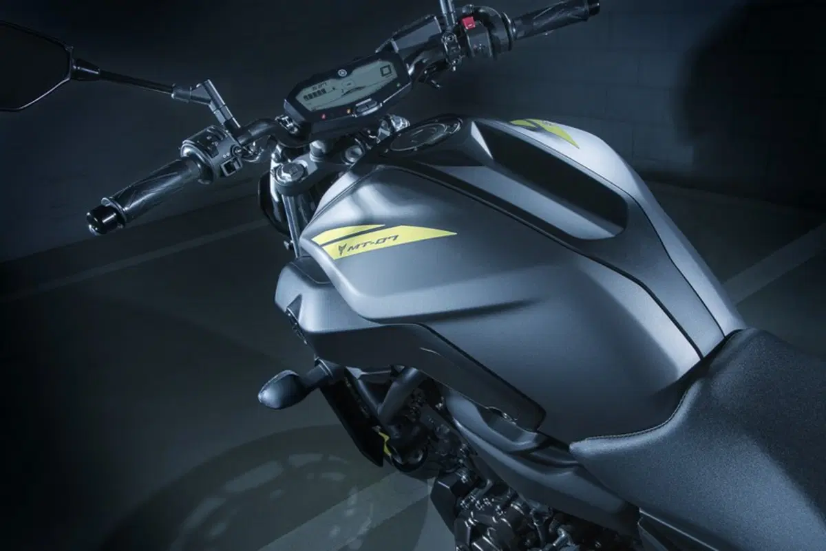 EICMA 2017: Yamaha MT-07, foto e dati (7)