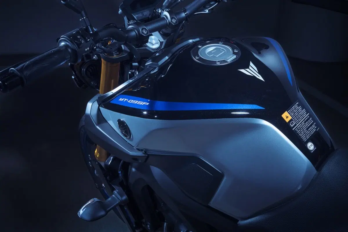 EICMA 2017: Yamaha MT-09 SP, foto e dati (8)