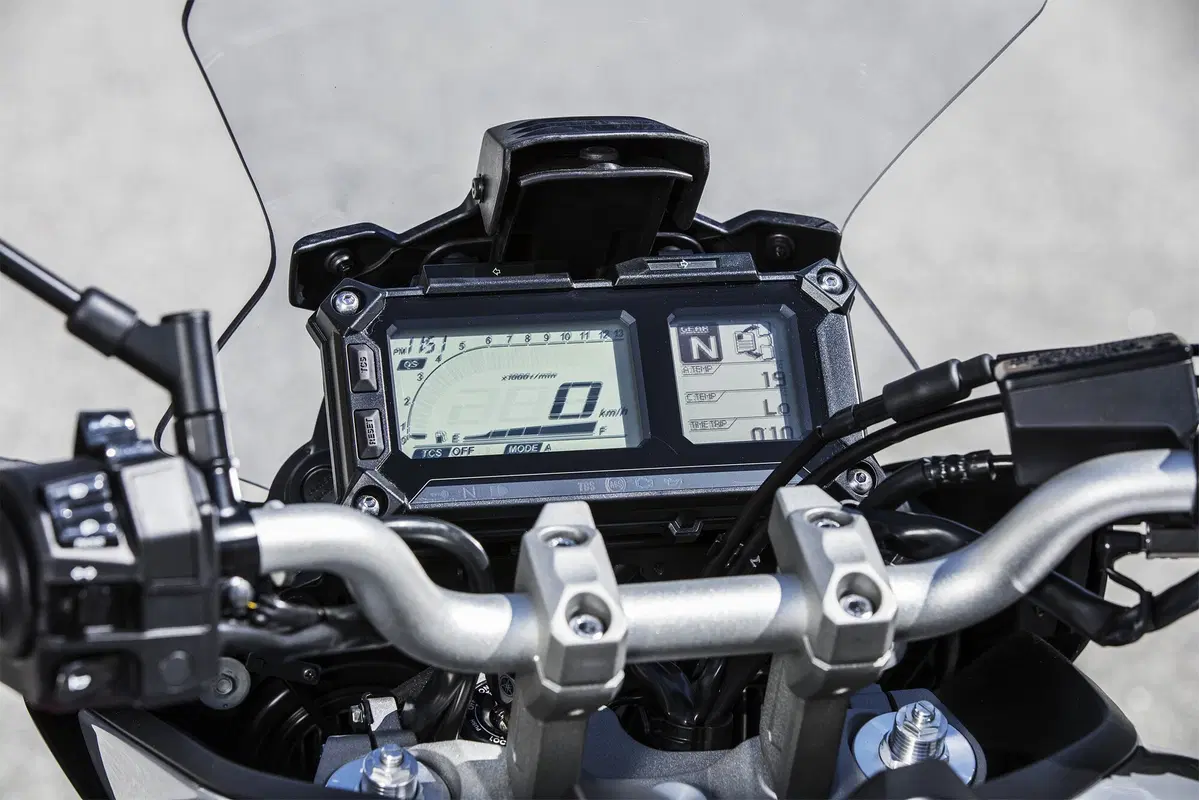 EICMA 2017: Yamaha Tracer 900 e 900 GT, foto e dati (6)