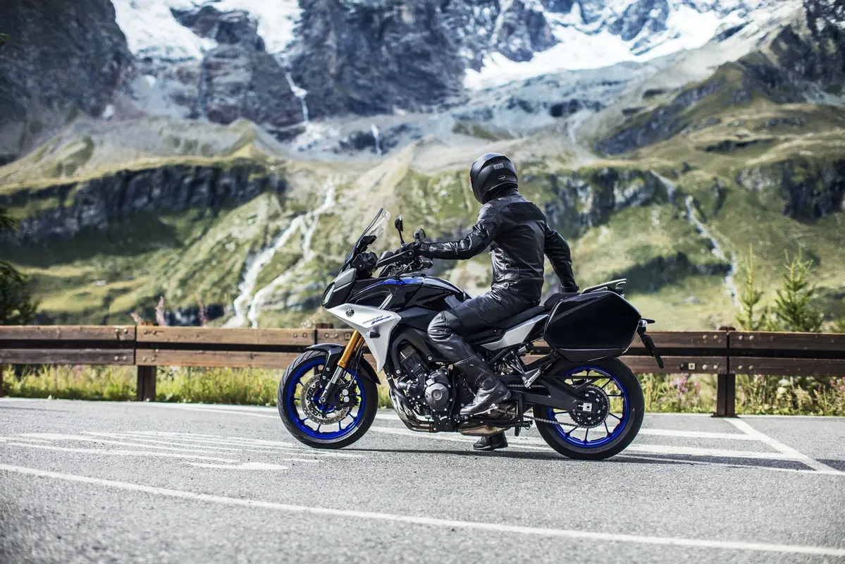 EICMA 2017: Yamaha Tracer 900 e 900 GT, foto e dati (9)