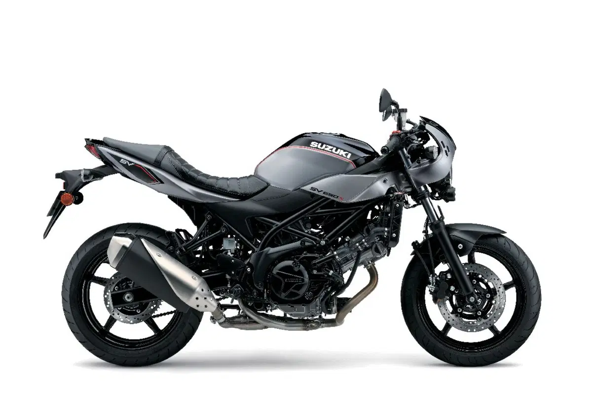 EICMA 2017: Suzuki SV 650X, foto e dati (24)