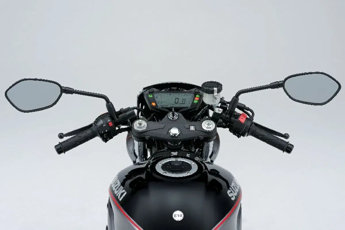 EICMA 2017: Suzuki SV 650X, foto e dati (26)