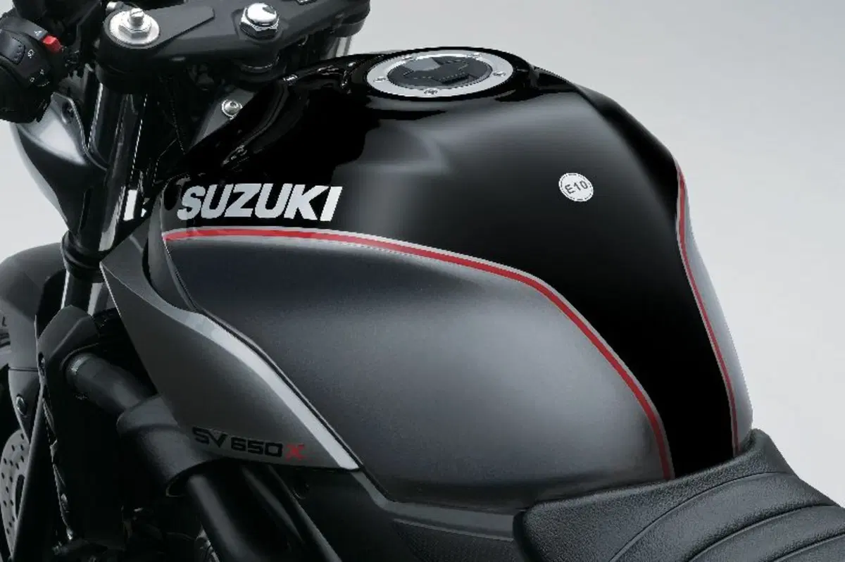 EICMA 2017: Suzuki SV 650X, foto e dati (29)