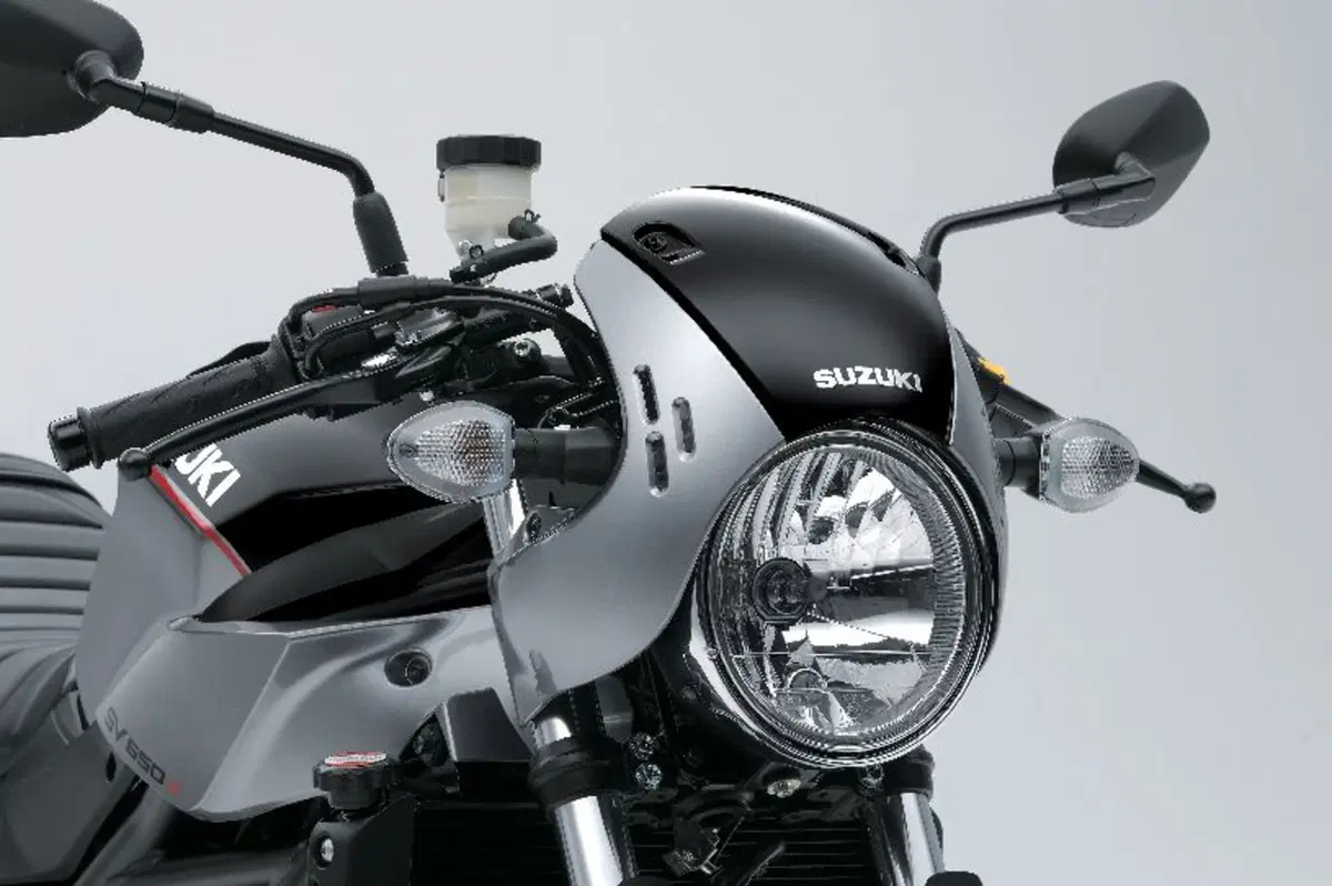 EICMA 2017: Suzuki SV 650X, foto e dati (30)