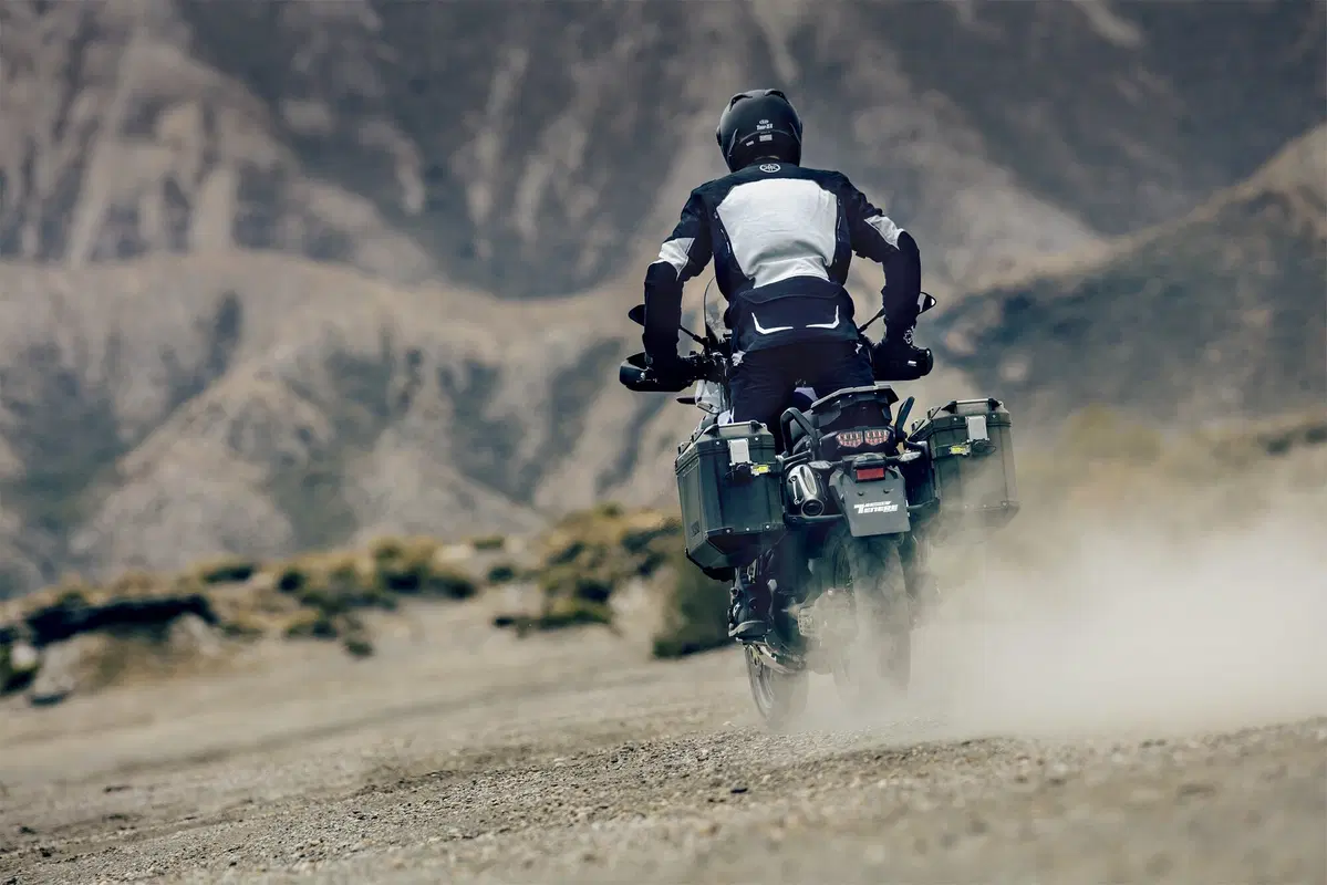EICMA 2017: Yamaha XT1200ZE Super Ténéré Raid Edition, foto e dati (6)