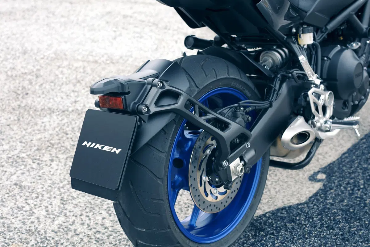 EICMA 2017: Yamaha Niken, foto e dati (13)