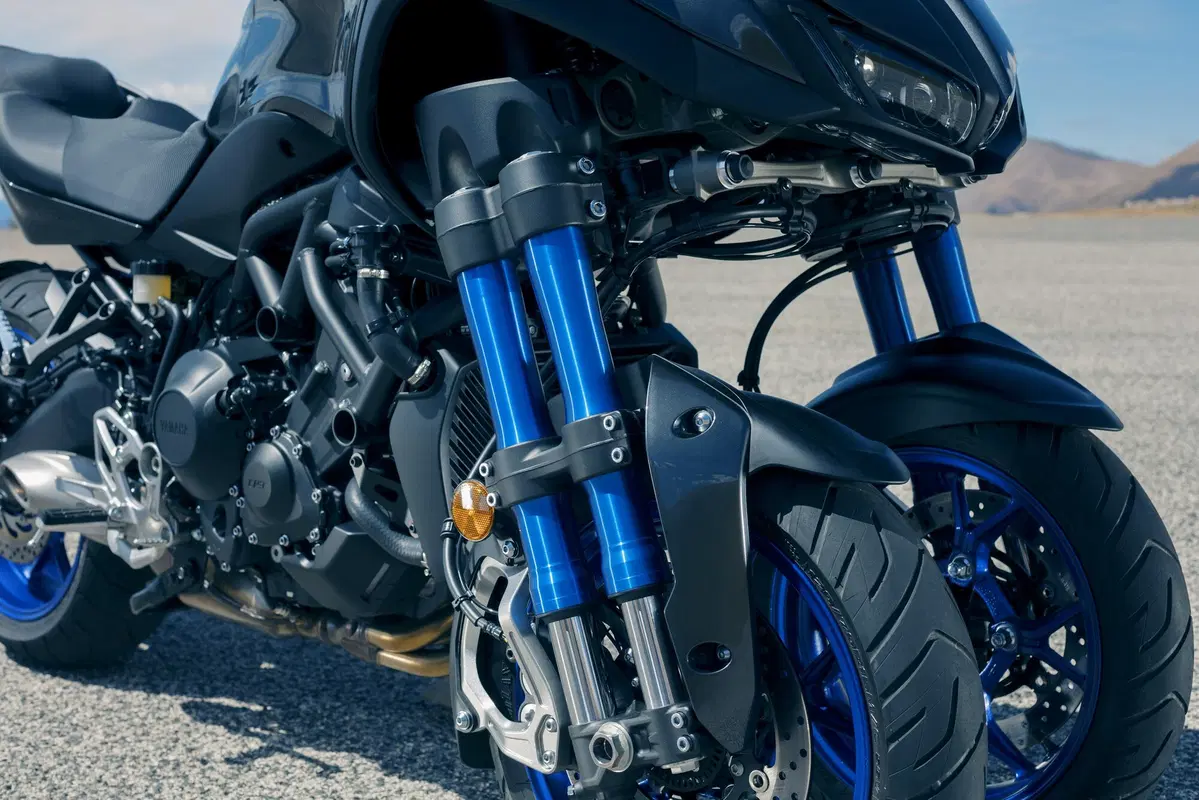 EICMA 2017: Yamaha Niken, foto e dati (16)