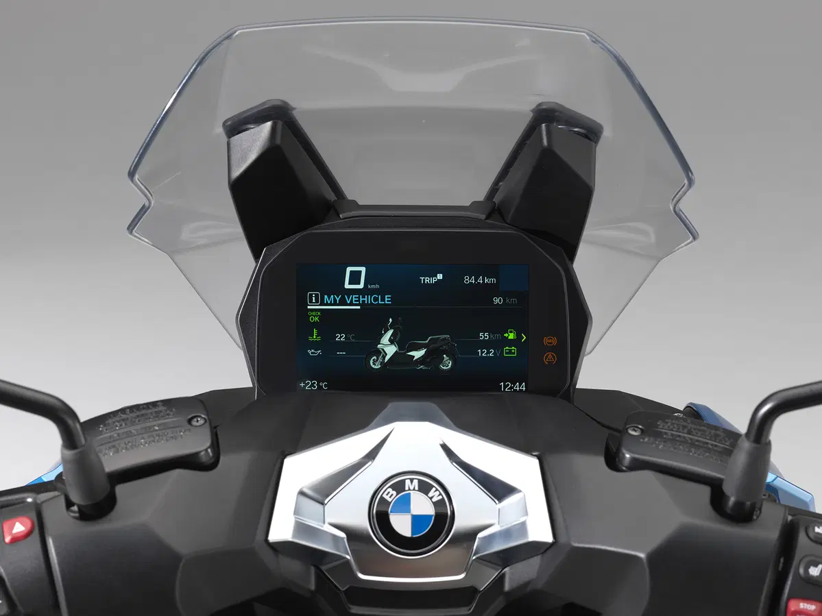 EICMA 2017: BMW C 400 X, foto e dati