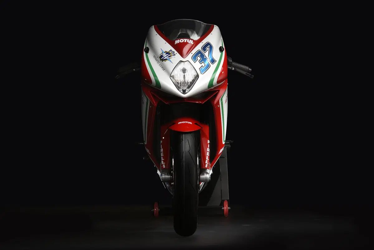 MV Agusta F3 675 F3 675 RC (2018) (8)