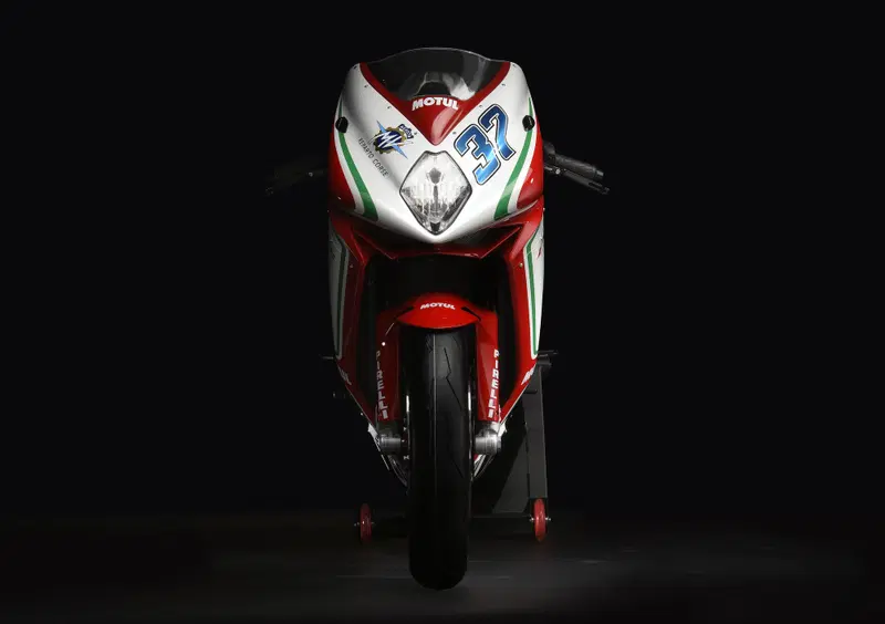 MV Agusta F3 675 F3 675 RC (2018) (8)
