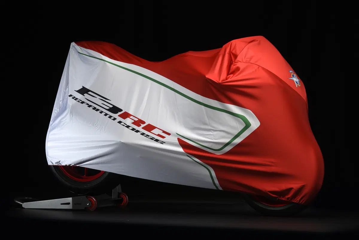 MV Agusta F3 675 F3 675 RC (2018) (12)
