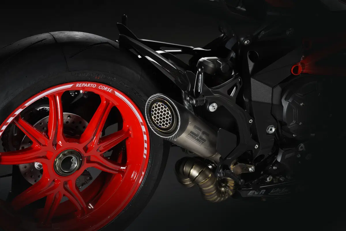MV Agusta Brutale 800 Brutale 800 RC (2018) (6)