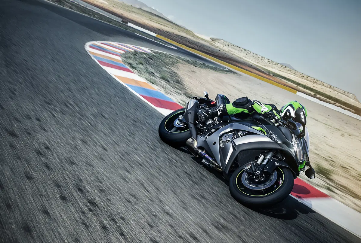 EICMA 2017: Kawasaki Ninja ZX-10R SE, foto, dati e prezzo (10)