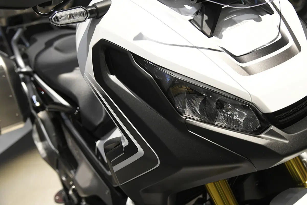 EICMA 2017: Honda X-ADV, foto e dati (2)