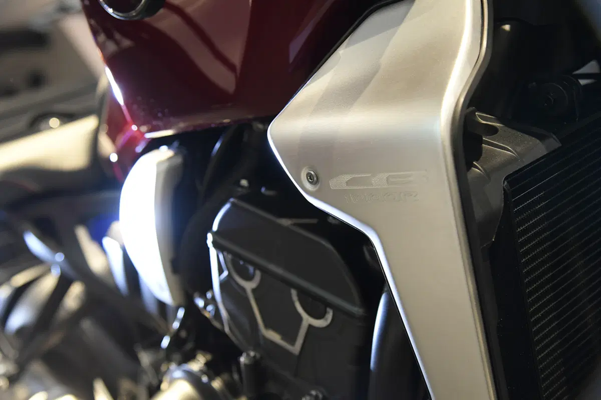 EICMA 2017: Honda CB1000R. Foto e dati (14)