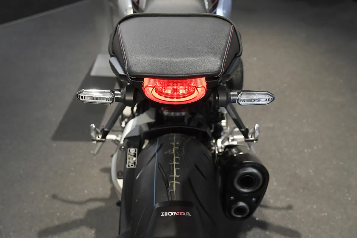 EICMA 2017: Honda CB1000R. Foto e dati (25)