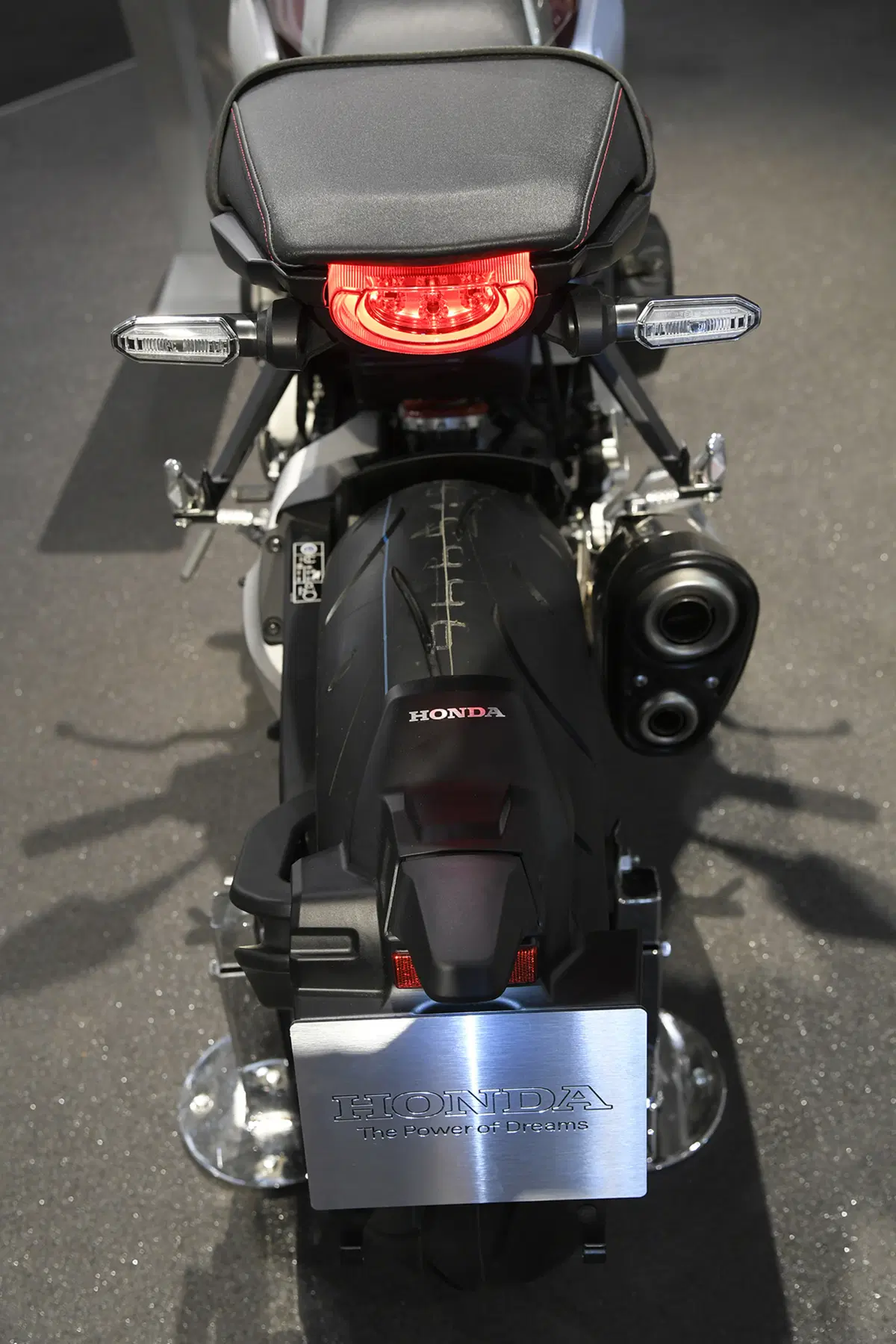 EICMA 2017: Honda CB1000R. Foto e dati (30)
