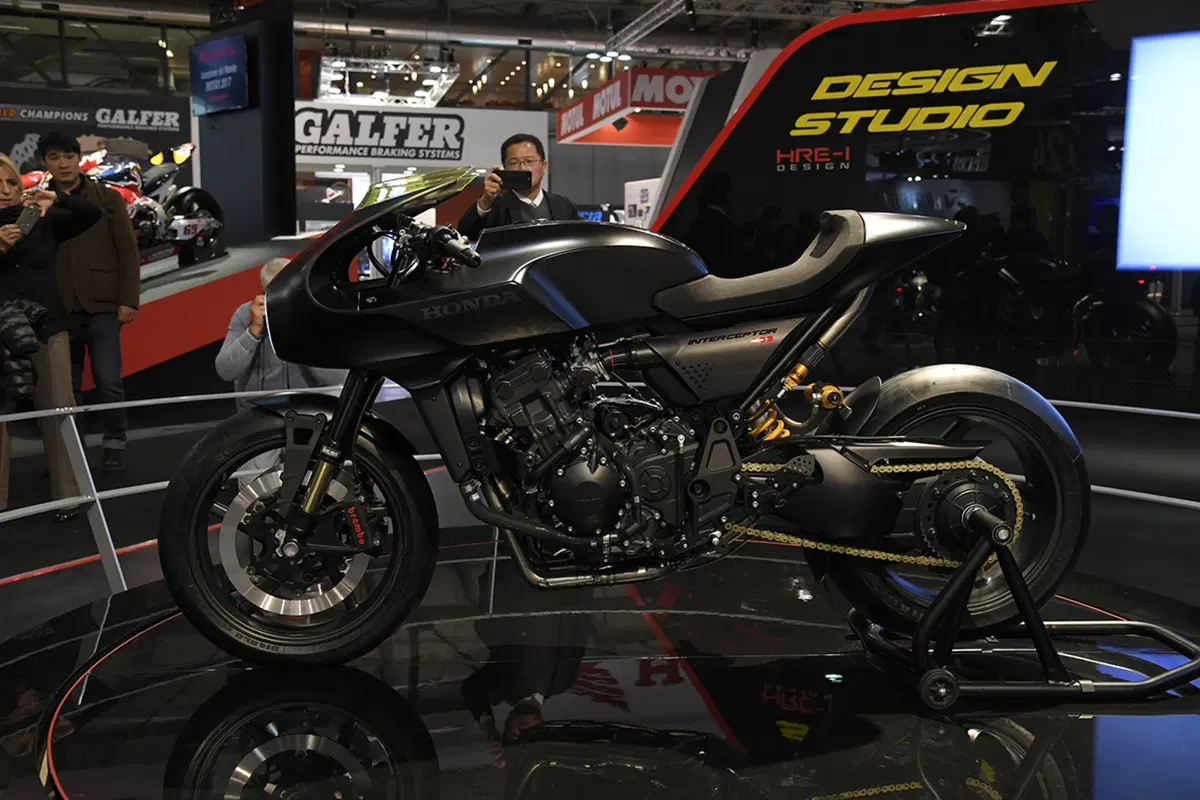 EICMA 2017: Honda CB4 Interceptor Concept (21)
