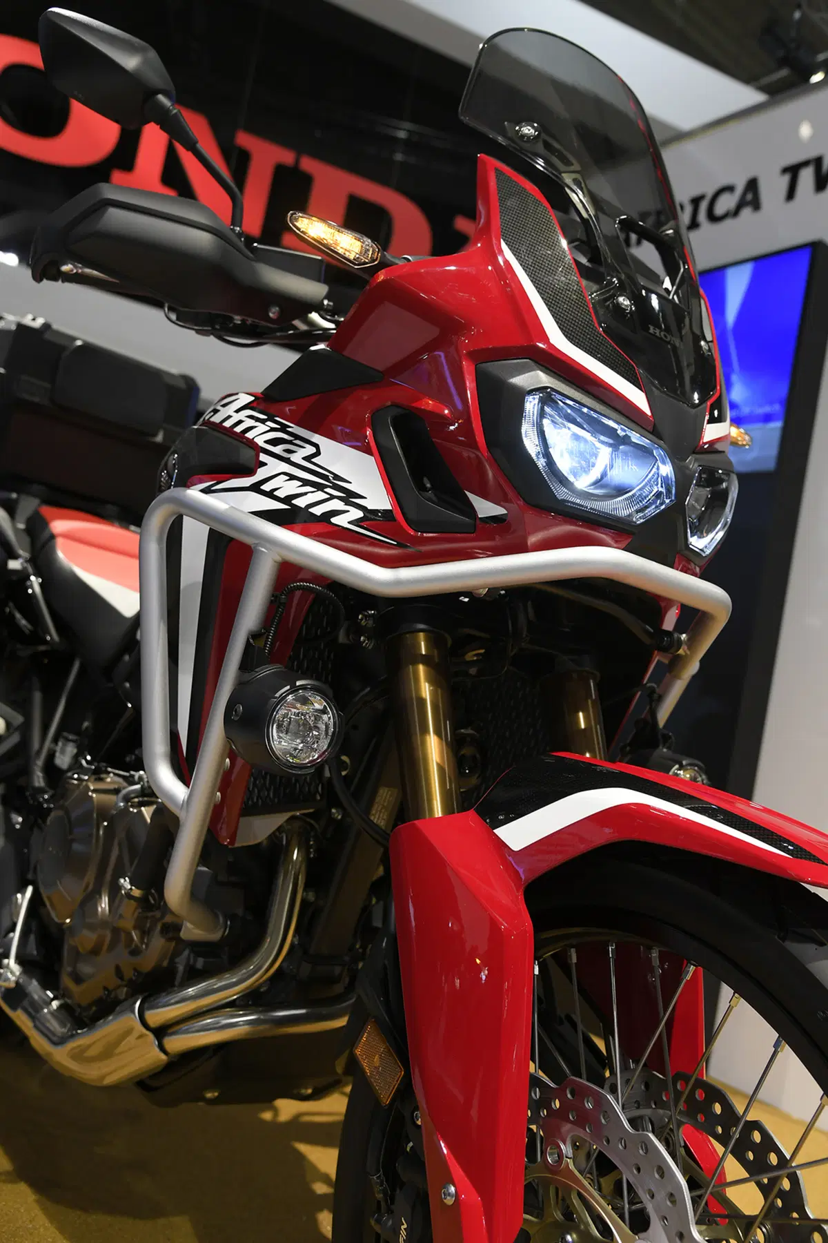 EICMA 2017: Honda Africa Twin CRF1000L 2018 (15)