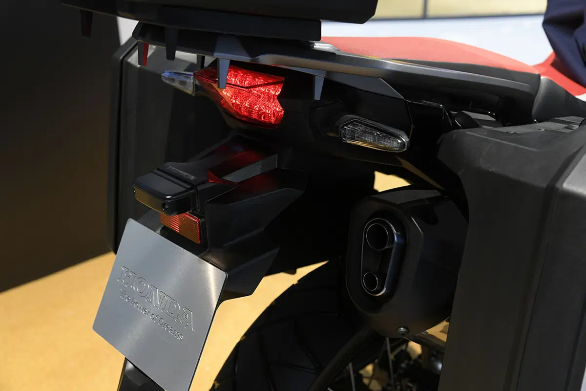EICMA 2017: Honda Africa Twin CRF1000L 2018 (16)