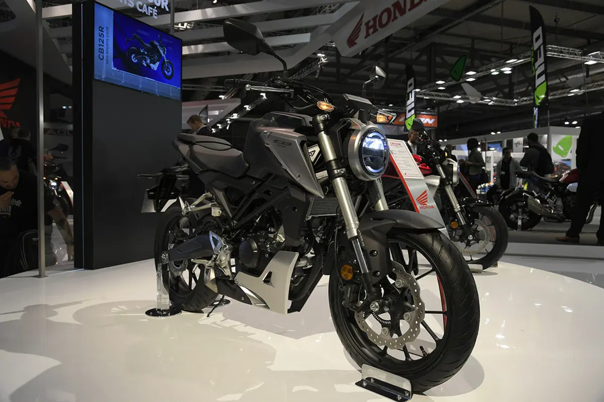 EICMA 2017: Honda CB125R, foto e dati (9)