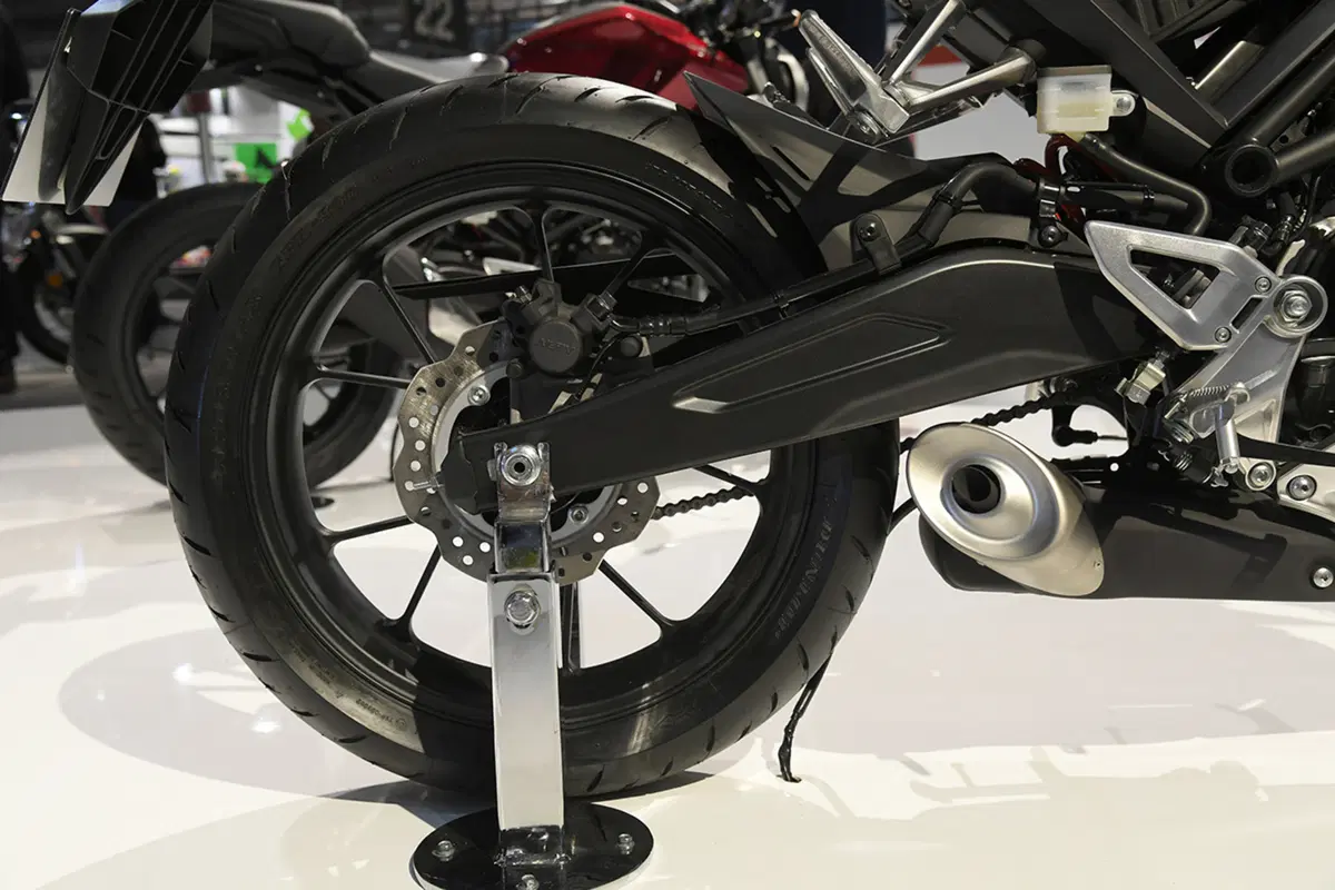 EICMA 2017: Honda CB125R, foto e dati (13)