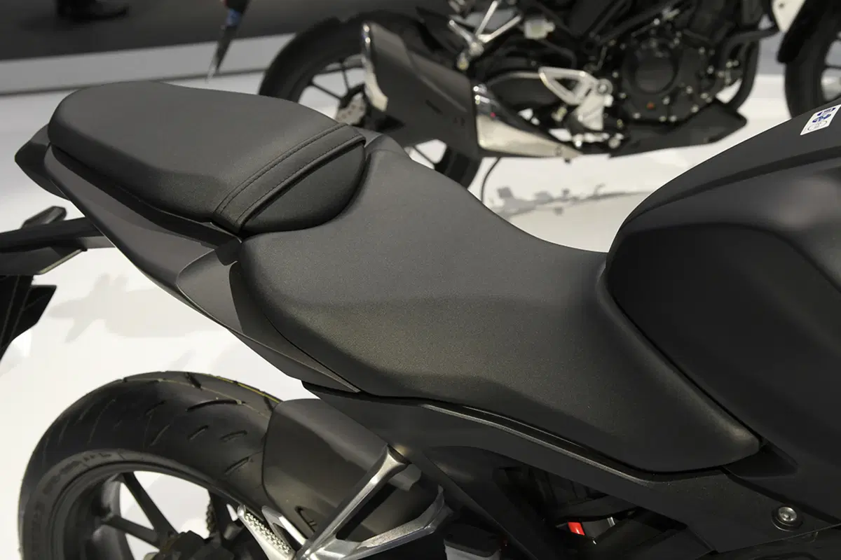 EICMA 2017: Honda CB125R, foto e dati (15)