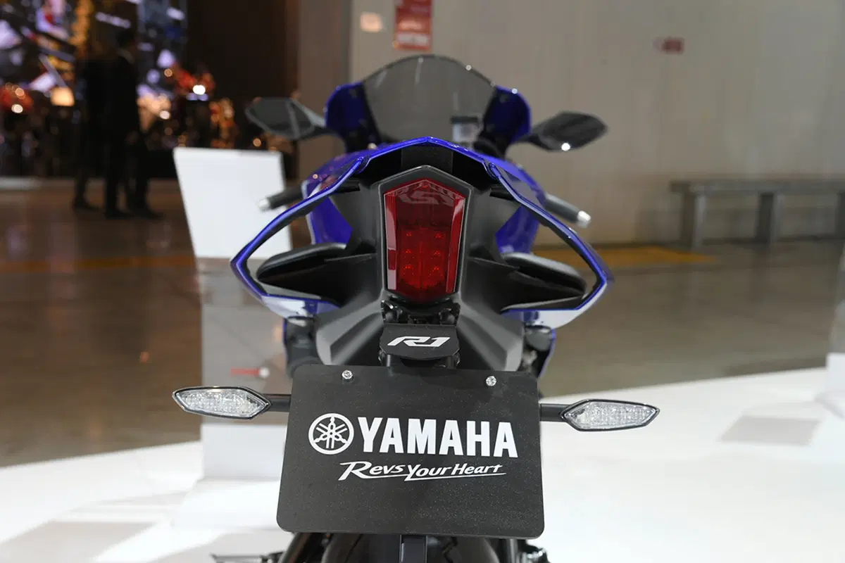 EICMA 2017: Yamaha YZF-R1 e R1M, foto, video e dati (5)