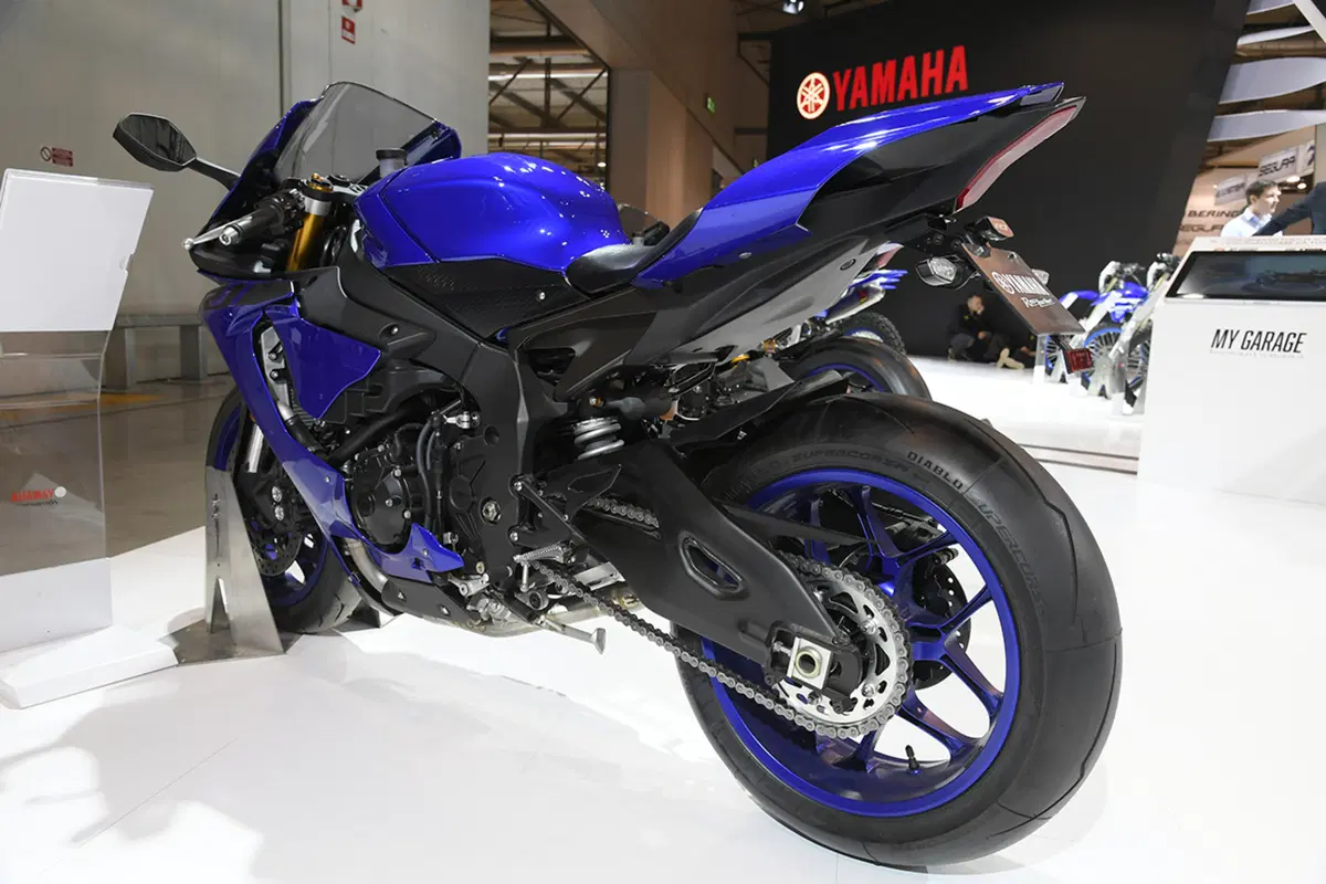 EICMA 2017: Yamaha YZF-R1 e R1M, foto, video e dati (8)
