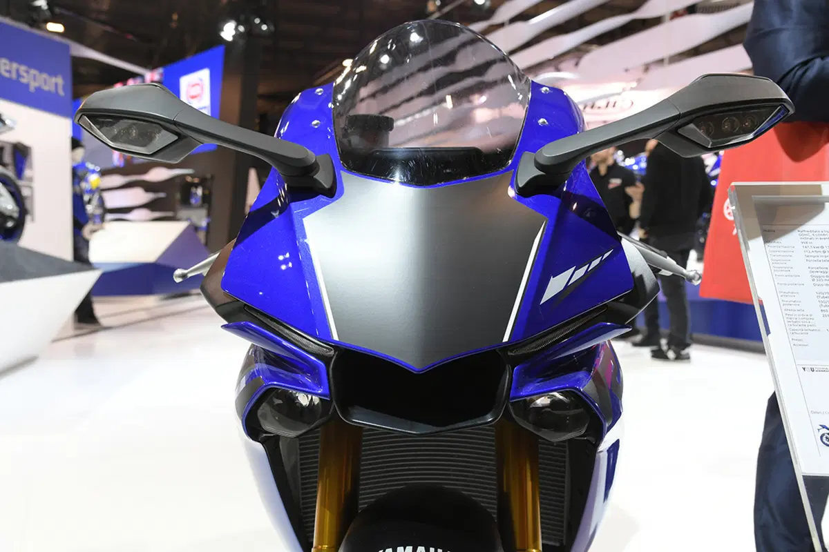 EICMA 2017: Yamaha YZF-R1 e R1M, foto, video e dati (15)