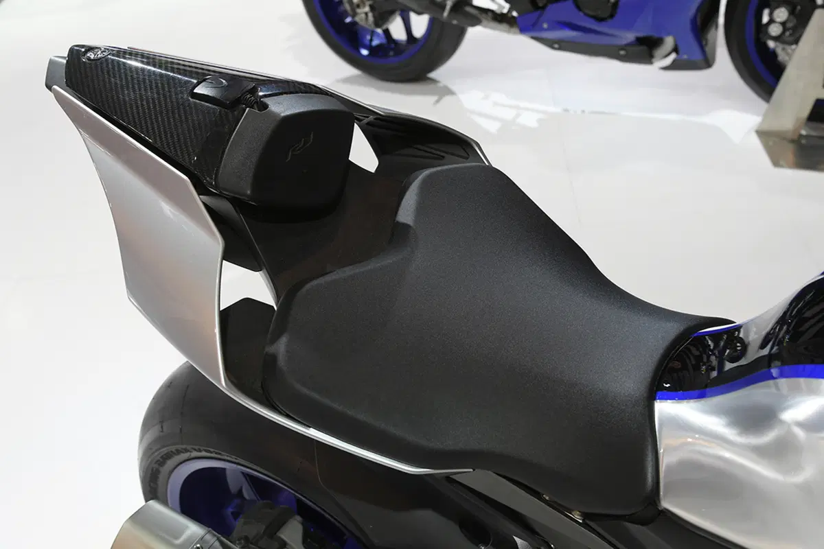EICMA 2017: Yamaha YZF-R1 e R1M, foto, video e dati (25)