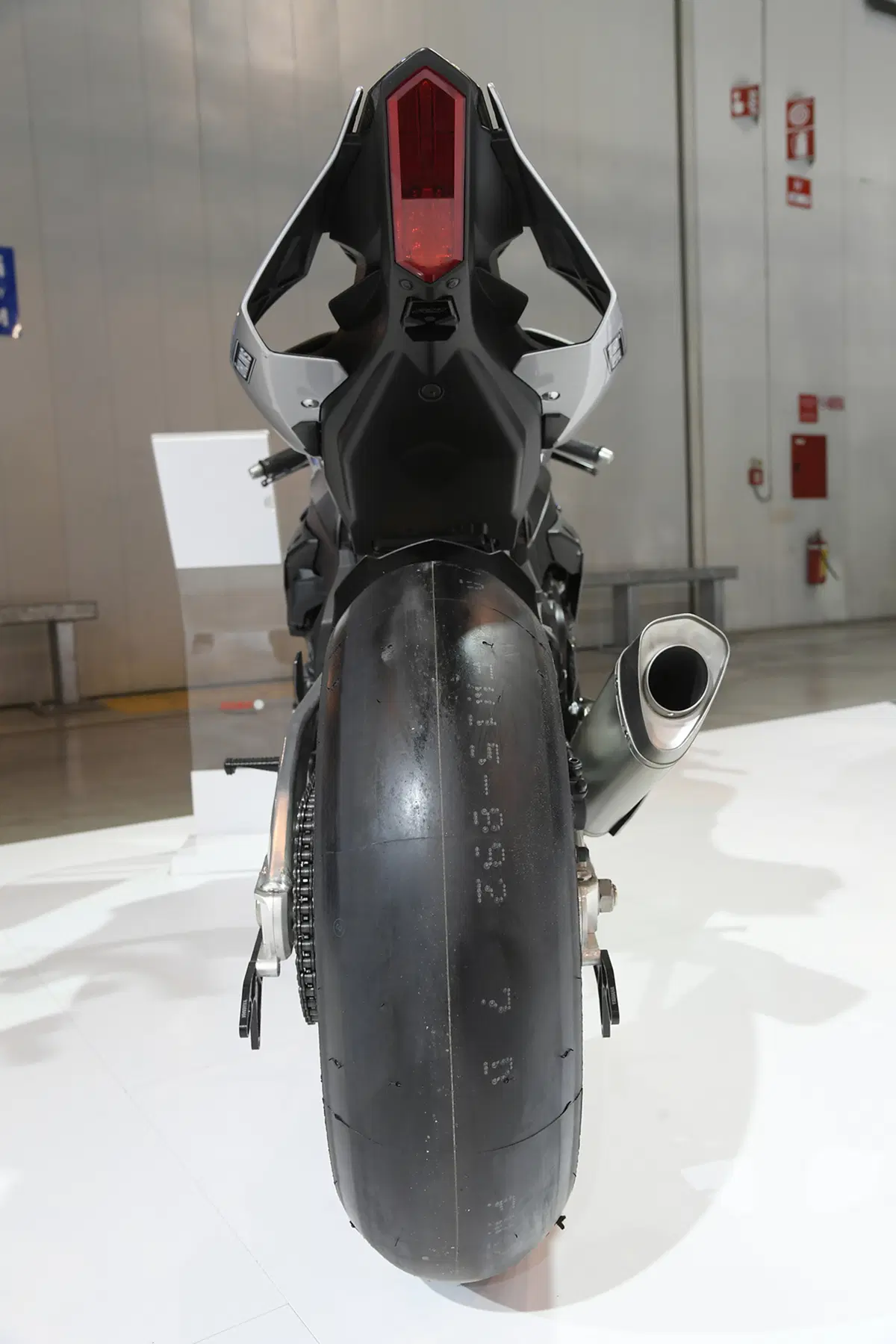 EICMA 2017: Yamaha YZF-R1 e R1M, foto, video e dati (40)