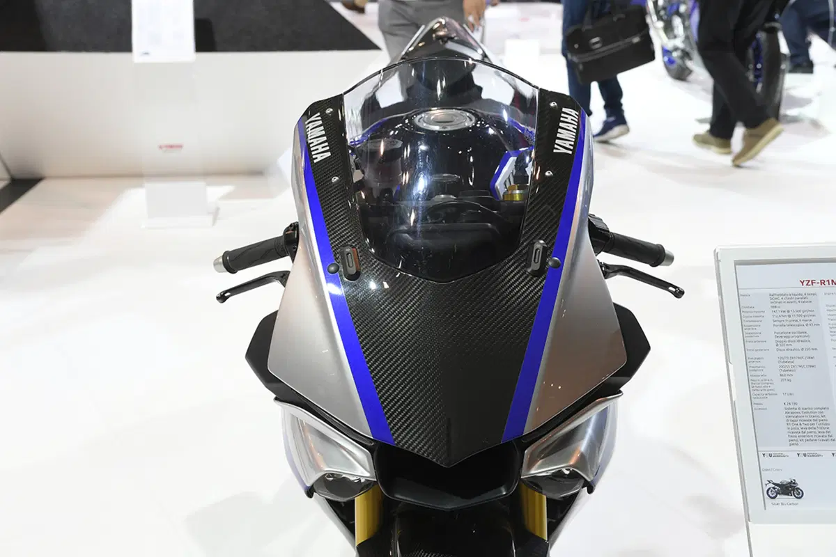 EICMA 2017: Yamaha YZF-R1 e R1M, foto, video e dati (44)