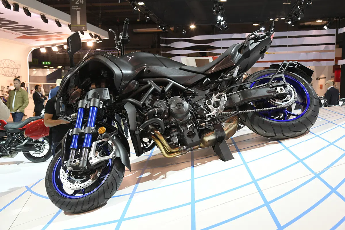 EICMA 2017: Yamaha Niken, foto e dati (21)