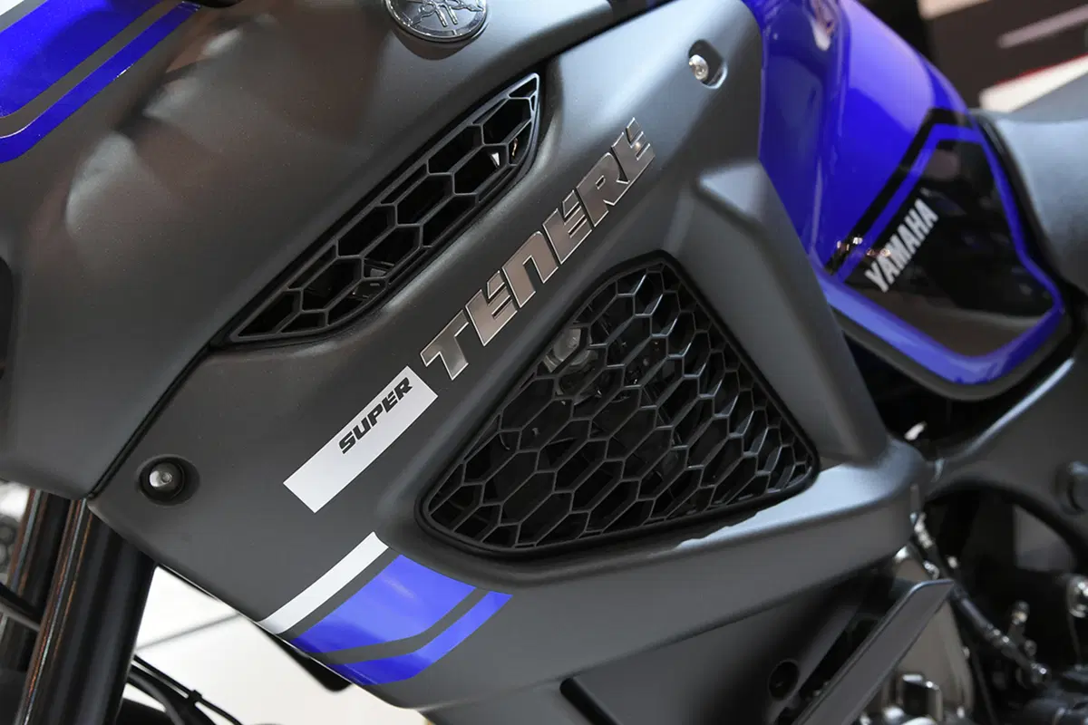 EICMA 2017: Yamaha XT1200ZE Super Ténéré Raid Edition, foto e dati (30)