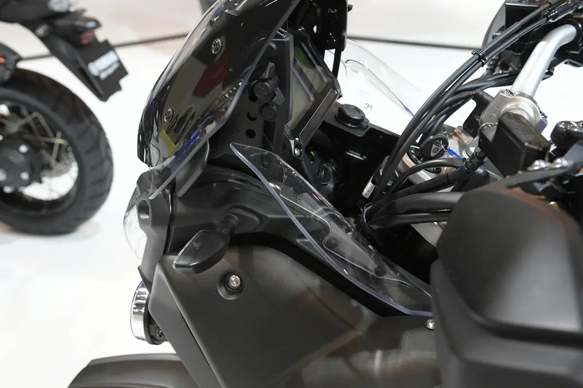 EICMA 2017: Yamaha XT1200ZE Super Ténéré Raid Edition, foto e dati (32)