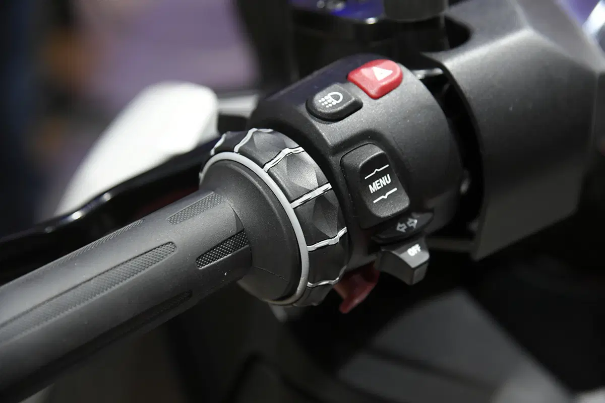 EICMA 2017: BMW C 400 X, foto e dati (31)
