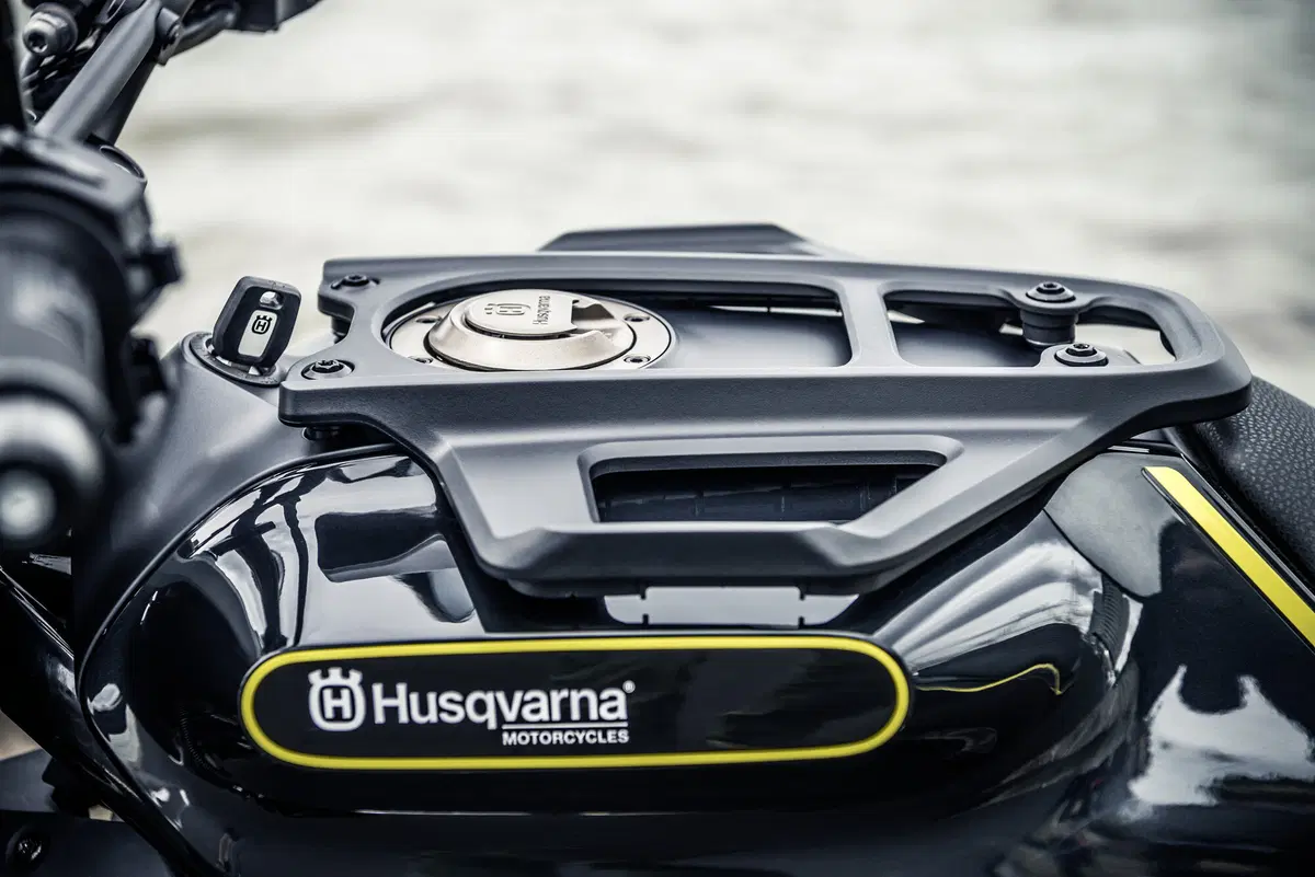 Husqvarna Svartpilen 401 Svartpilen 401 (2018 - 19) (7)