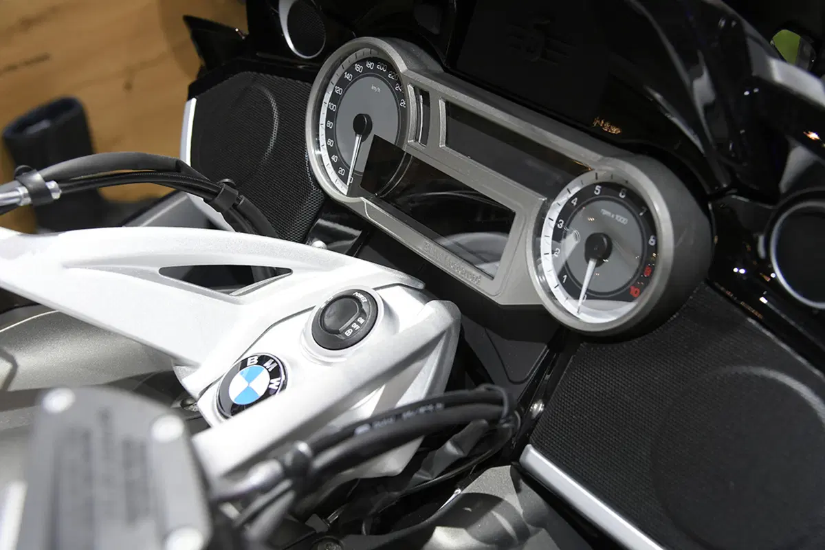 EICMA 2017: BMW K 1600 Grand America, foto e dati (17)