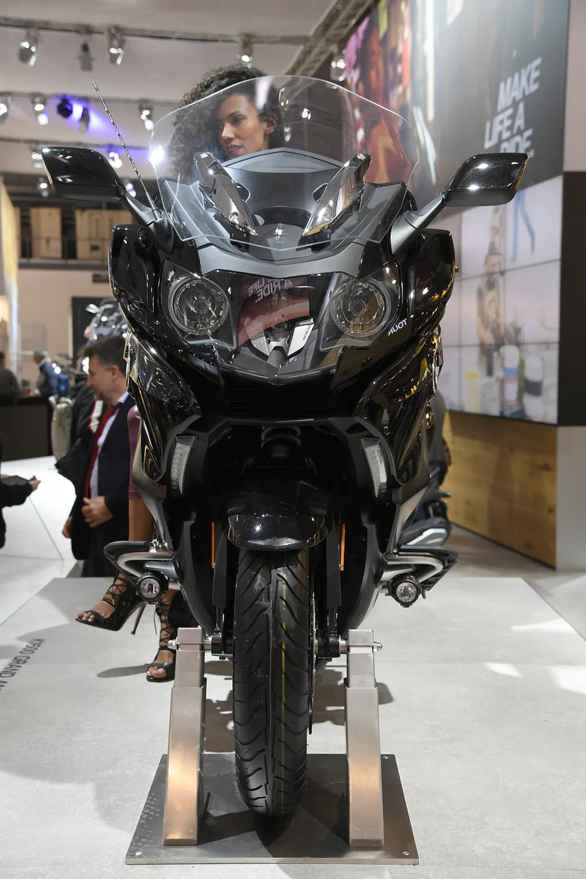 EICMA 2017: BMW K 1600 Grand America, foto e dati (18)